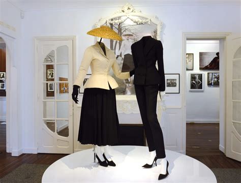 dior definitive piece|dior fashion history.